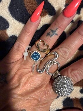Gold Heart & Crystal Statement Ring Set with Blue Druzy Accent - Women Jewelry